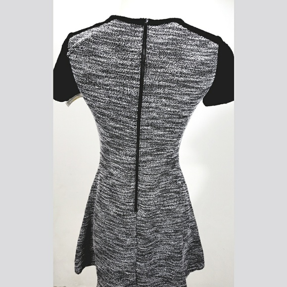 Loft Short Sleeve Fit & Flare Mini Dress sz 0P - Picture 3 of 4